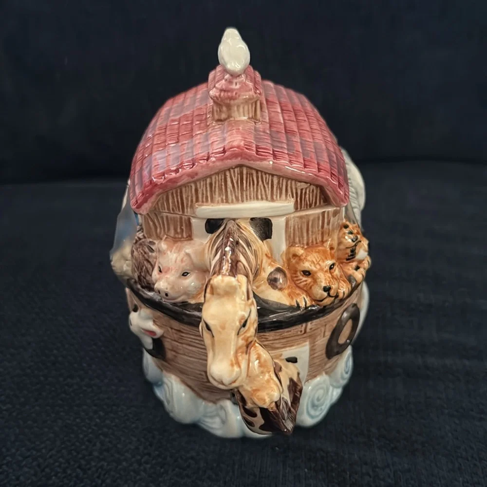 VTG Noah’s Ark teapot pitcher giraffe handle ceramic elephant‎ spout